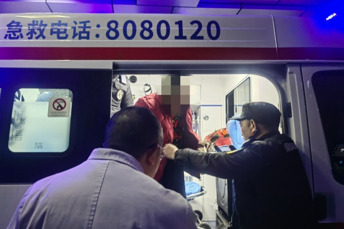 南充市身心醫(yī)院聯(lián)合多機構(gòu)緊急救治，一精神分裂癥孕婦安全獲保障