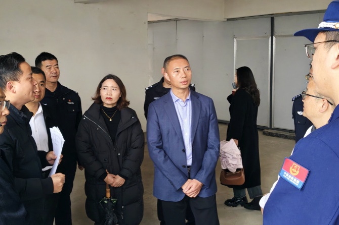 營山縣副縣長、公安局局長雍榮強率隊到南充市身心醫(yī)院開展防恐安全專項檢查