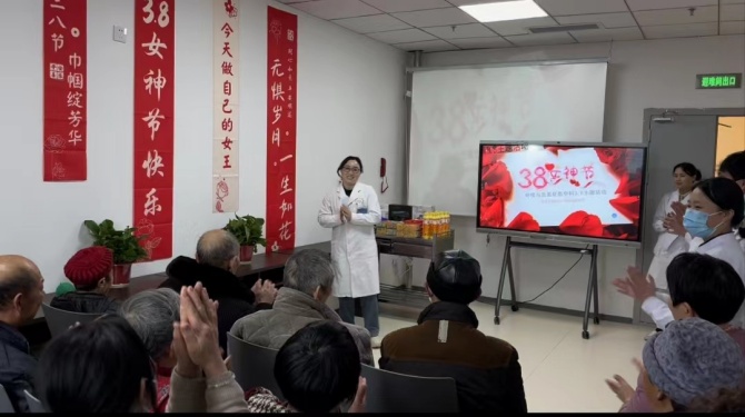 科學(xué)護肺“動”起來 醫(yī)患攜手綻芳華——南充市身心醫(yī)院創(chuàng)新舉辦婦女節(jié)主題健康活動
