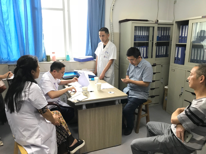 專家組現(xiàn)場打分、總結(jié).jpg
