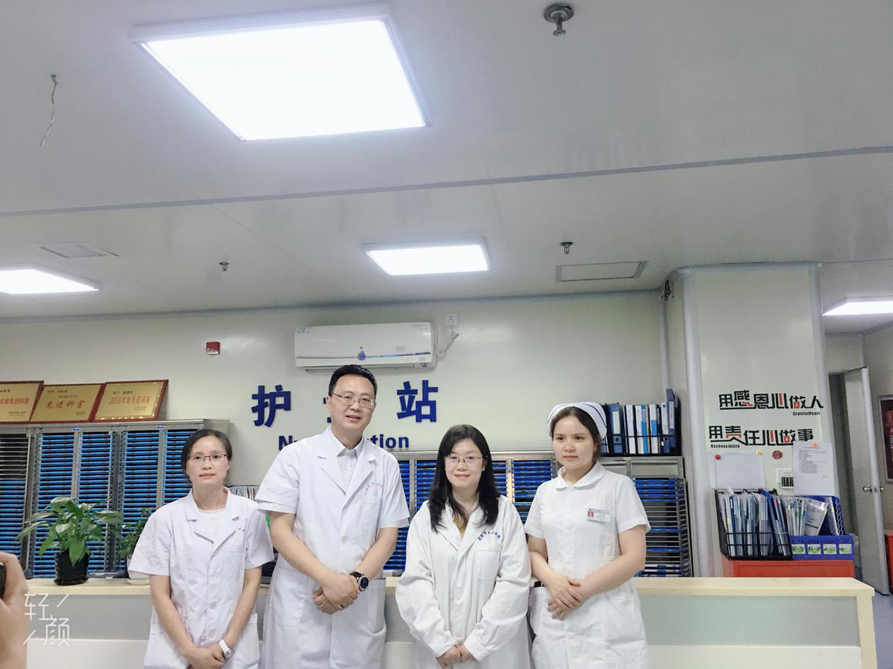 華西醫(yī)院周莉教授蒞臨我院腎內(nèi)科交流指導工作