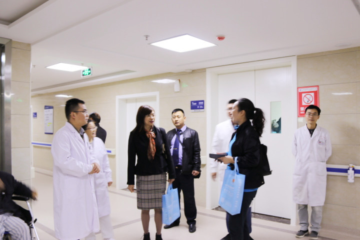 南充市精神病與精神衛(wèi)生質(zhì)控中心到小龍分院開展質(zhì)控督導(dǎo)工作