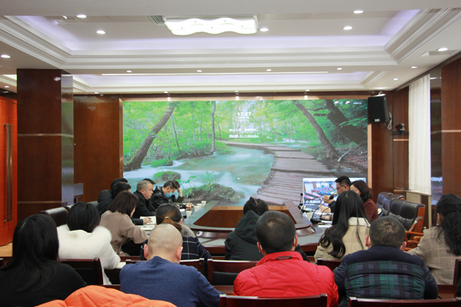 南充市身心醫(yī)院行后職能科室召開2020年度總結(jié)會議